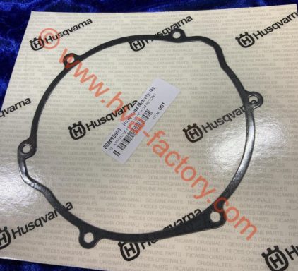 4t Outer Clutch Cover Gasket.    800096890